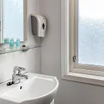 3 Bedroom Awesome In *