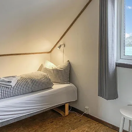 Holiday home 3 Bedroom Awesome In