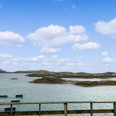 3 Bedroom Awesome In Holiday home Offersoy