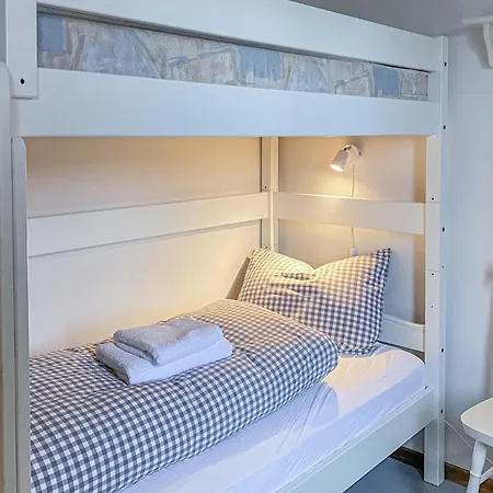 3 Bedroom Awesome In * Offersoy