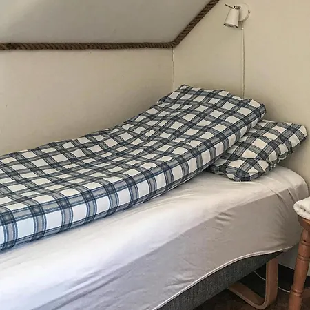 3 Bedroom Awesome In Сasa de vacaciones Offersoy
